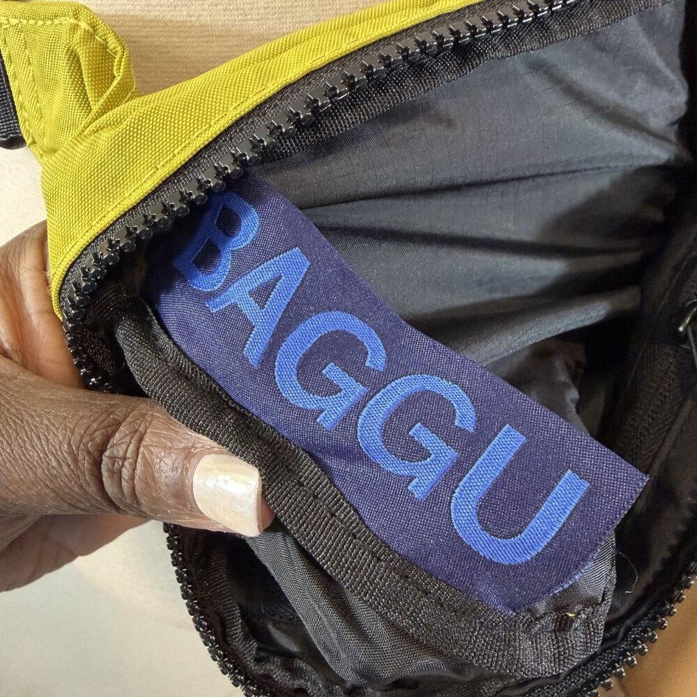 Baggu Fanny Pack Chartreuse OG White Logo Strap Double Zip Crossbody Bag Travel - Picture 11 of 16